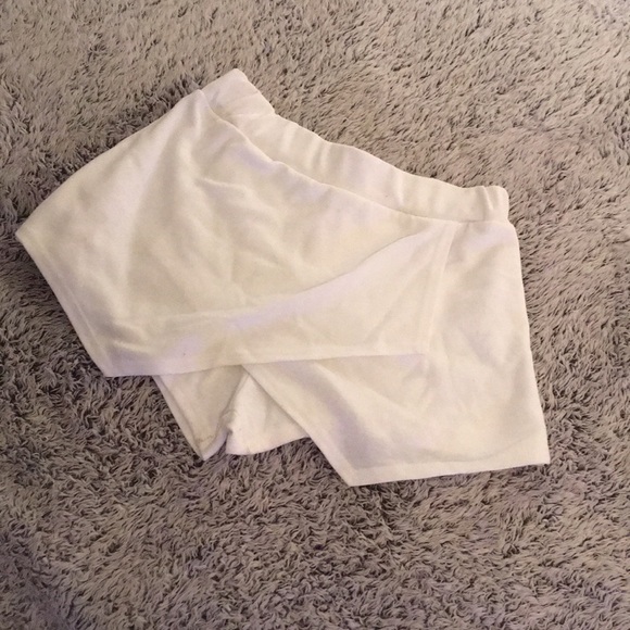 Asymmetrical skort - Picture 1 of 3